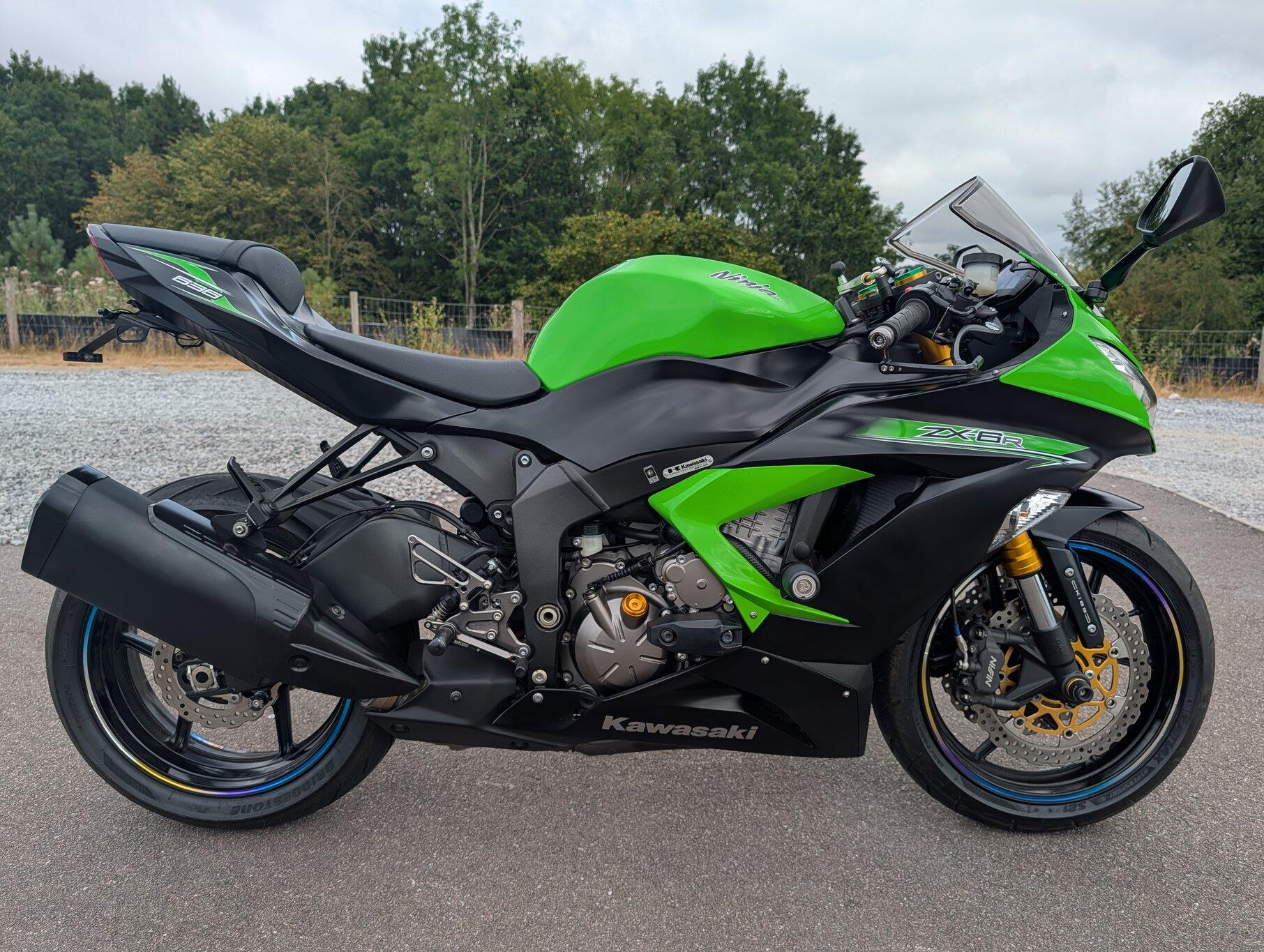 Kawasaki Ninja ZX-6R bikes for sale | AutoTrader Bikes